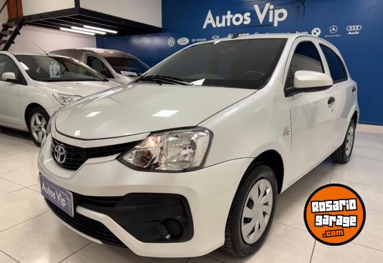 Autos - Toyota ETIOS X 2023 Nafta 15900Km - En Venta