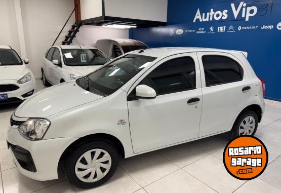 Autos - Toyota ETIOS X 2023 Nafta 15900Km - En Venta