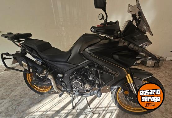 Motos - Voge 525 DSX Black knight 2025 Nafta 4248Km - En Venta