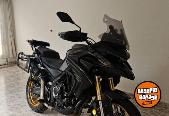 Motos - Voge 525 DSX Black knight 2025 Nafta 4248Km - En Venta