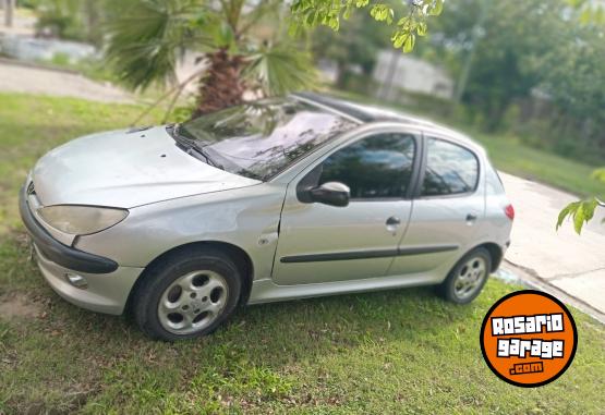 Autos - Peugeot 206 2004 Nafta 213000Km - En Venta