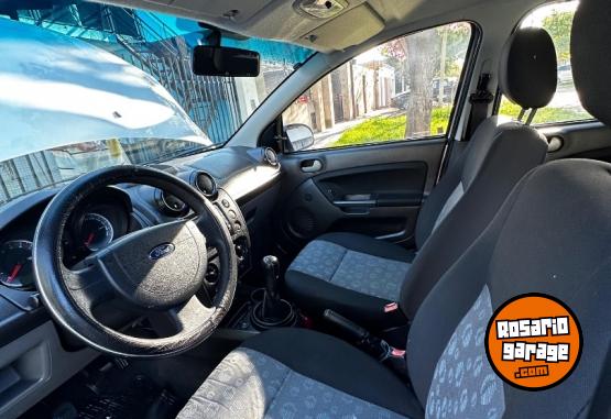 Autos - Ford FIESTA AMBIENTE PLUS 2011 Nafta 162000Km - En Venta
