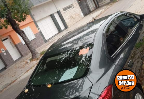 Autos - Chevrolet Prisma 2017 GNC 142500Km - En Venta