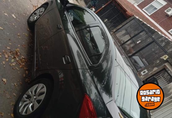 Autos - Chevrolet Prisma 2017 GNC 142500Km - En Venta