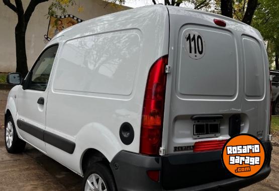 Utilitarios - Renault Kangoo 2012 Nafta 241000Km - En Venta