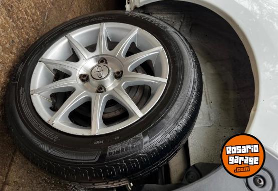 Utilitarios - Renault Kangoo 2012 Nafta 241000Km - En Venta