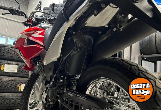 Motos - Honda XR 150 2023 Nafta 8000Km - En Venta