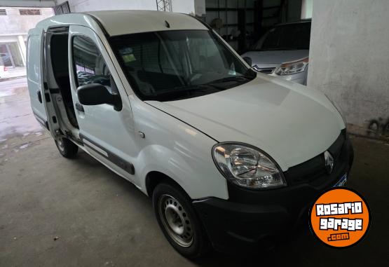 Utilitarios - Renault Kangoo 2018 GNC 110000Km - En Venta