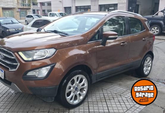 Autos - Ford Eco 2017 GNC 96000Km - En Venta