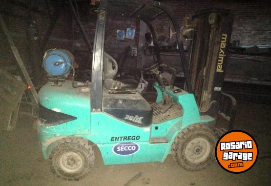 Camiones y Gr�as - Autoelevador Maximal 2.5 - En Venta