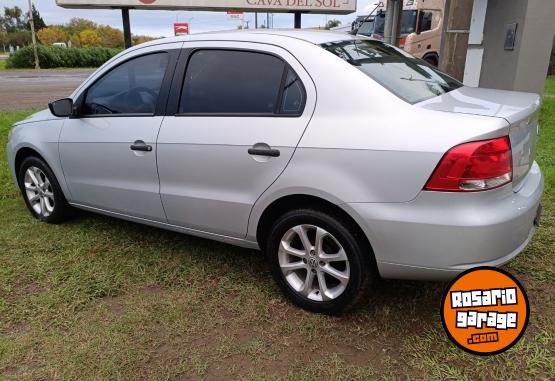 Autos - Volkswagen Voyage 2011 Nafta 118000Km - En Venta