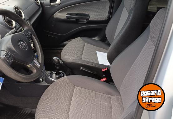 Autos - Volkswagen Voyage 2011 Nafta 118000Km - En Venta