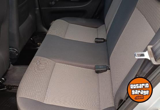 Autos - Volkswagen Voyage 2011 Nafta 118000Km - En Venta