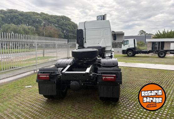 Camiones y Gr�as - Camion Constellation 25.460 con precio Expoagro - En Venta