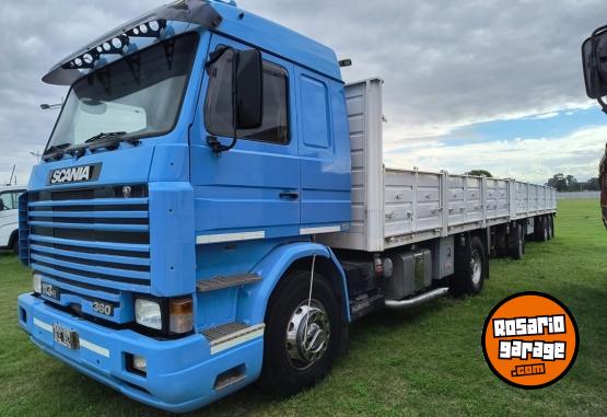 Camiones y Gr�as - Chasis Scania con carrocer�a y acoplado - En Venta