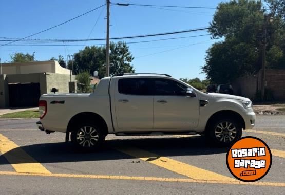 Camionetas - Ford RANGER LIMITED 4X4 A/T 2021 Diesel 135000Km - En Venta