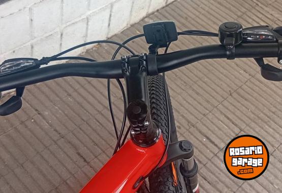 Deportes - SPORT MOTO:  BICICLETA MOUNTAIN BIKE RODADO 29. NUEVA  MARCA: GO BIKE MODELO: LACAR CUADRO DE ALUMINIO TALLE: L  SUSPENSION CON BLOQUEO 21 CAMBIOS DE VELOCIDADES SHIMANO TOURNEY - En Venta