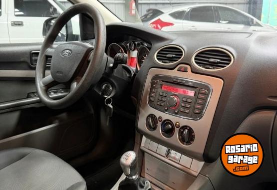 Autos - Ford Focus Trend Exe 2012 Nafta 180000Km - En Venta