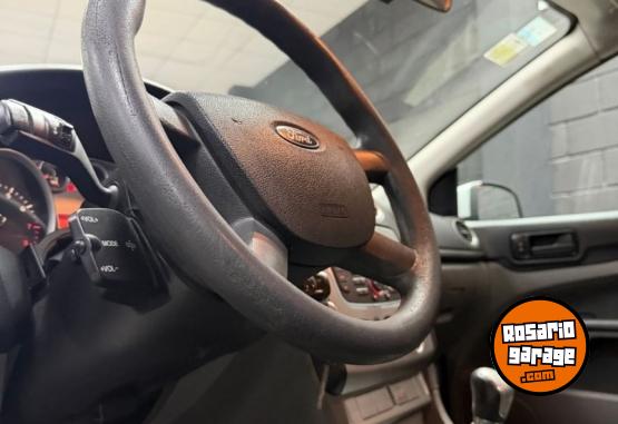 Autos - Ford Focus Trend Exe 2012 Nafta 180000Km - En Venta