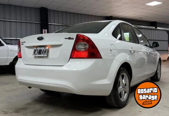 Autos - Ford Focus Trend Exe 2012 Nafta 180000Km - En Venta