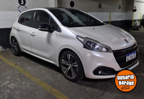 Autos - Peugeot 208 GT 2018 Nafta 140000Km - En Venta