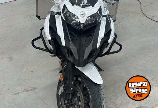 Motos - Benelli TRk 502 2022 Nafta 25000Km - En Venta