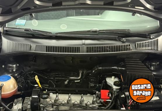 Autos - Volkswagen Fox conforline 2017 Nafta 102000Km - En Venta