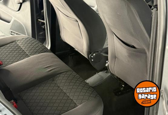 Autos - Volkswagen Fox conforline 2017 Nafta 102000Km - En Venta