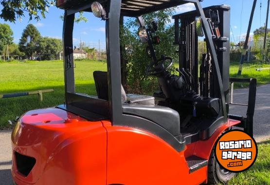 Camiones y Gr�as - Autoelevador Tailift - En Venta