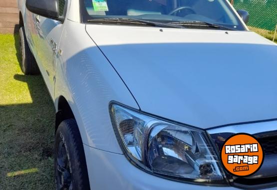 Camionetas - Toyota Hilux 2.5 2010 Diesel 180000Km - En Venta