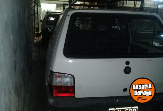 Autos - Fiat uno cargo 2014 Nafta 97000Km - En Venta