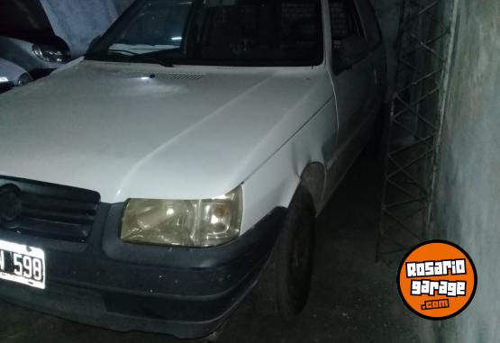 Autos - Fiat uno cargo 2014 Nafta 97000Km - En Venta