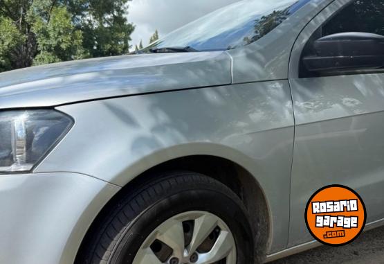 Autos - Volkswagen Voyage trendline 2016 Nafta 98000Km - En Venta