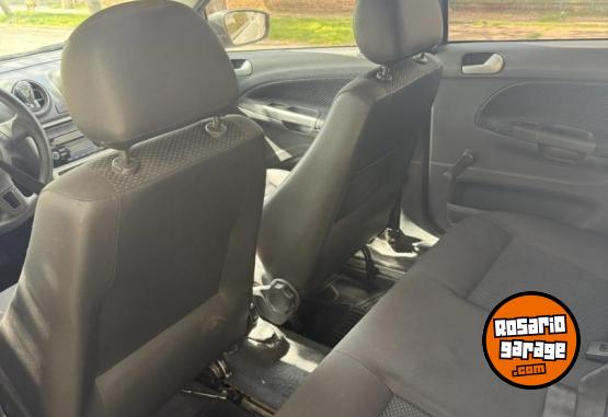 Autos - Volkswagen Voyage trendline 2016 Nafta 98000Km - En Venta