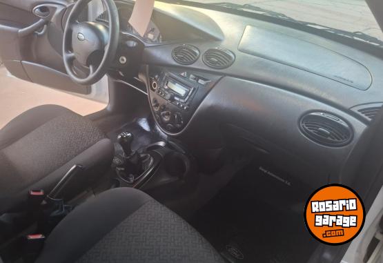 Autos - Ford Focus ambiente 2010 Nafta 190000Km - En Venta
