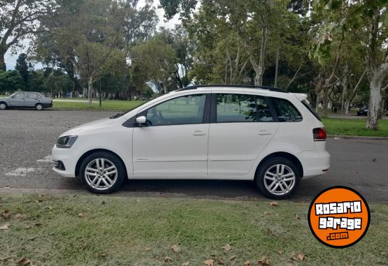 Autos - Volkswagen Suran highline 6.0 2017 Nafta 116000Km - En Venta
