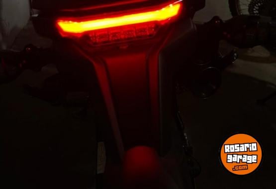 Motos - Zontes 350 GK 2024 Nafta 13000Km - En Venta