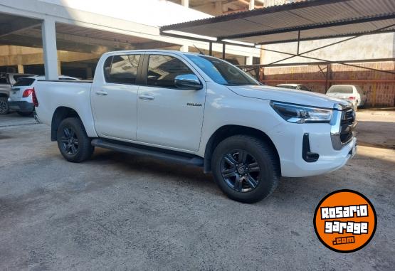 Camionetas - Toyota Hilux 2021 Diesel 99000Km - En Venta