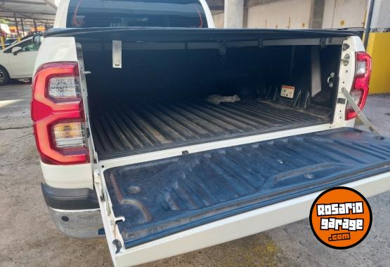 Camionetas - Toyota Hilux 2021 Diesel 99000Km - En Venta
