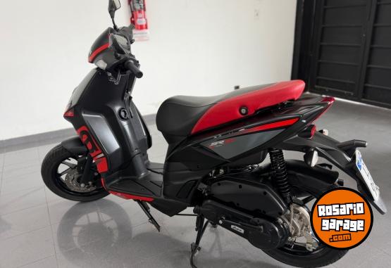 Motos - Aprilia SR 160 2024 Nafta 10950Km - En Venta