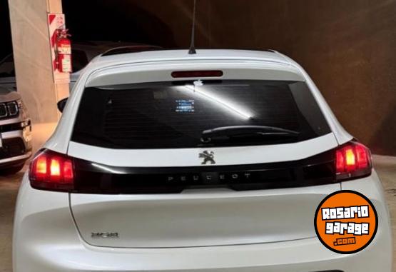 Autos - Peugeot 208 2022 Nafta 40000Km - En Venta