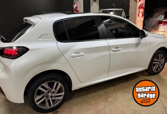 Autos - Peugeot 208 2022 Nafta 40000Km - En Venta