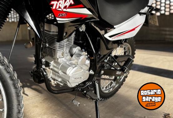 Motos - Corven Triax 2026 Nafta 1300Km - En Venta