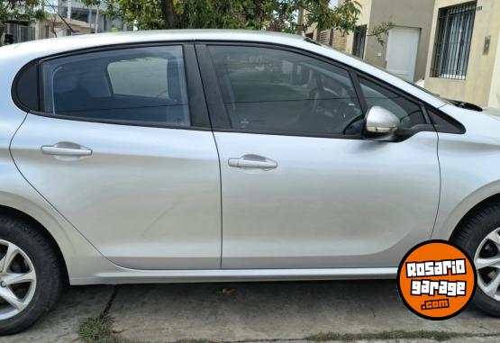 Autos - Peugeot 208 2014 Nafta 160000Km - En Venta