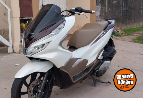 Motos - Honda PCX 2022 Nafta 48000Km - En Venta