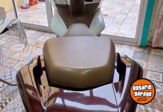 Motos - Honda PCX 2022 Nafta 48000Km - En Venta