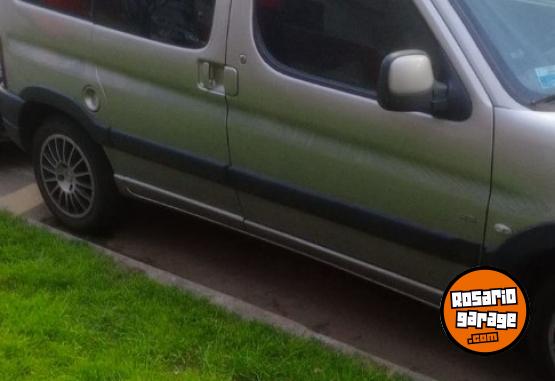 Utilitarios - Peugeot Partner patagonica 2010 Diesel 160000Km - En Venta