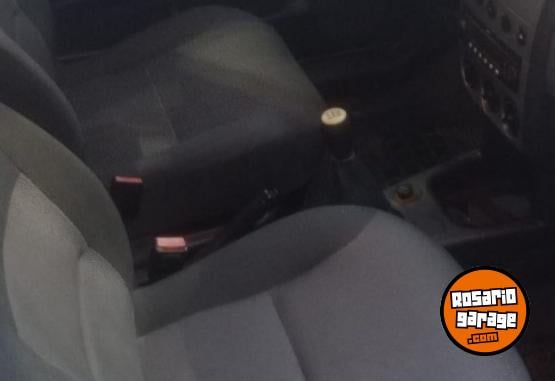 Utilitarios - Peugeot Partner patagonica 2010 Diesel 160000Km - En Venta