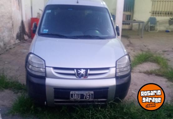 Utilitarios - Peugeot Partner patagonica 2010 Diesel 160000Km - En Venta