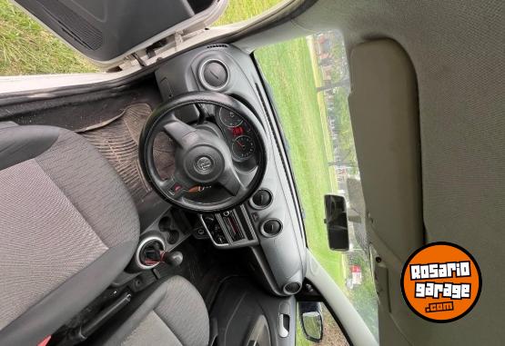 Autos - Volkswagen Gol trend 2014 Nafta 135000Km - En Venta